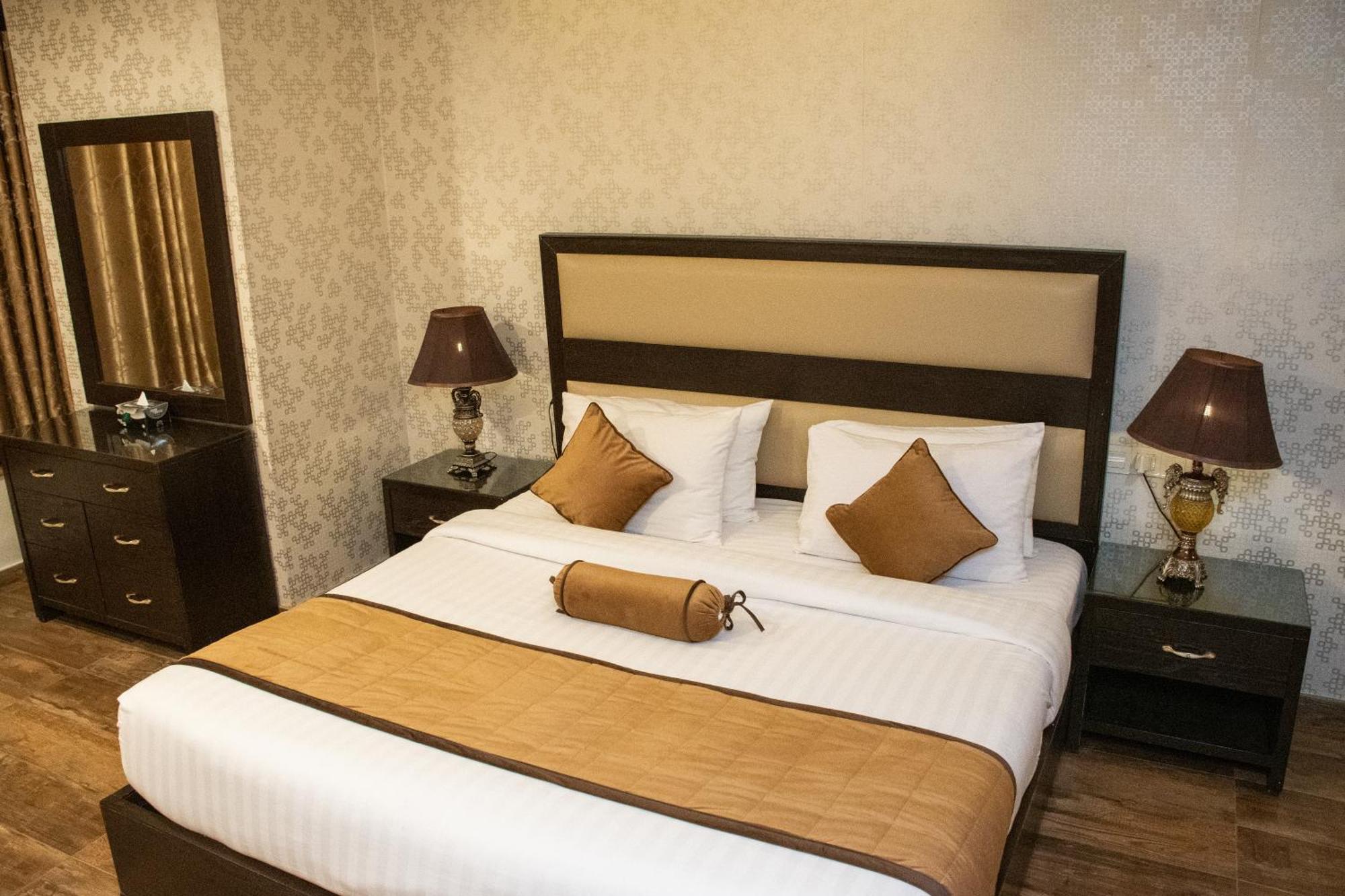 Centaurus Hotel Suites Islámábád Exteriér fotografie