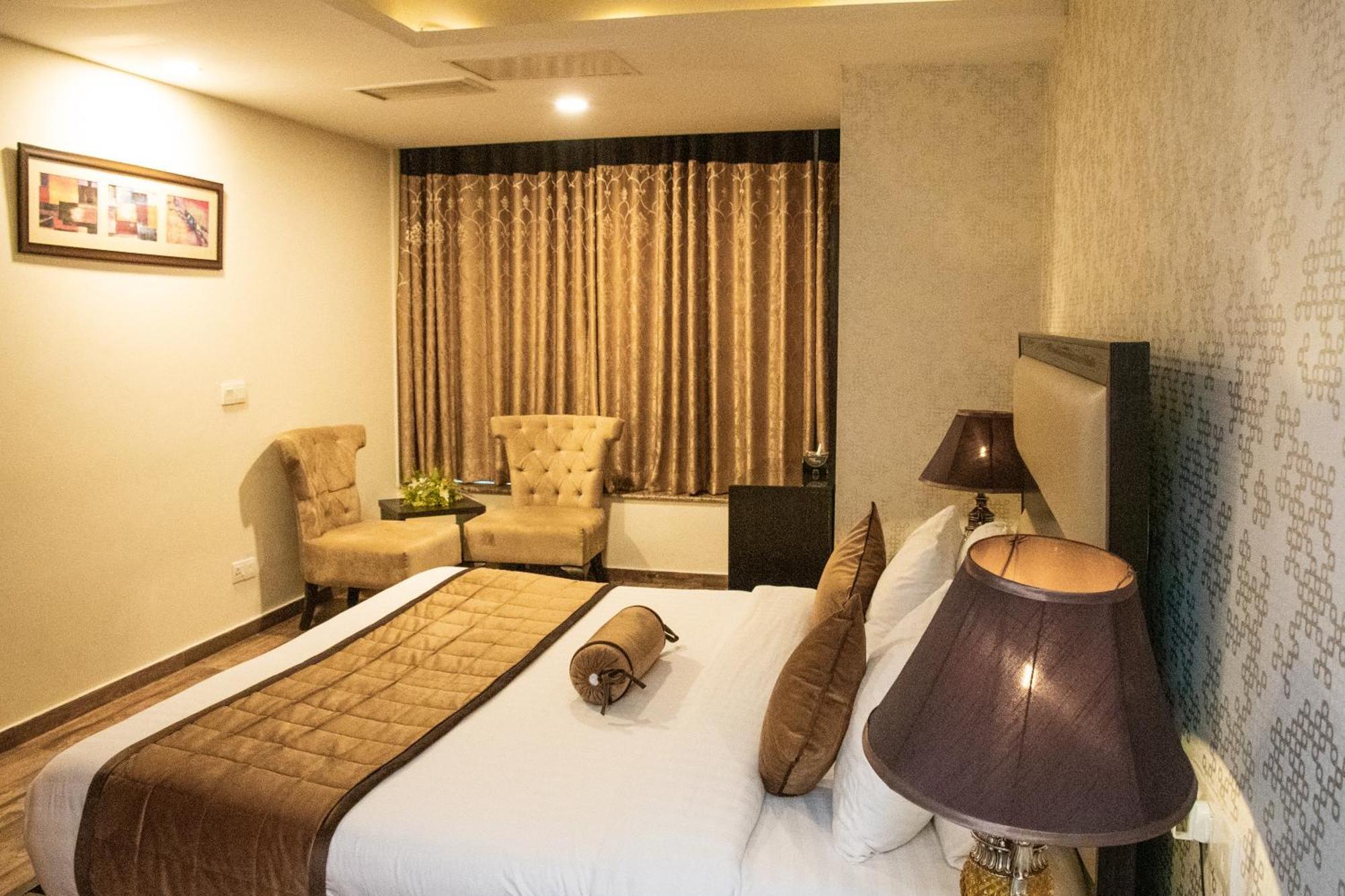 Centaurus Hotel Suites Islámábád Exteriér fotografie